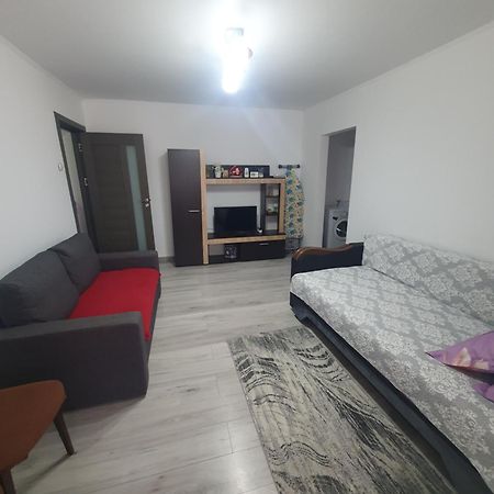 Appartamento Apartament Beatrice Năvodari Esterno foto